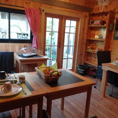 Le Bruissement Bed & Breakfast Bievre